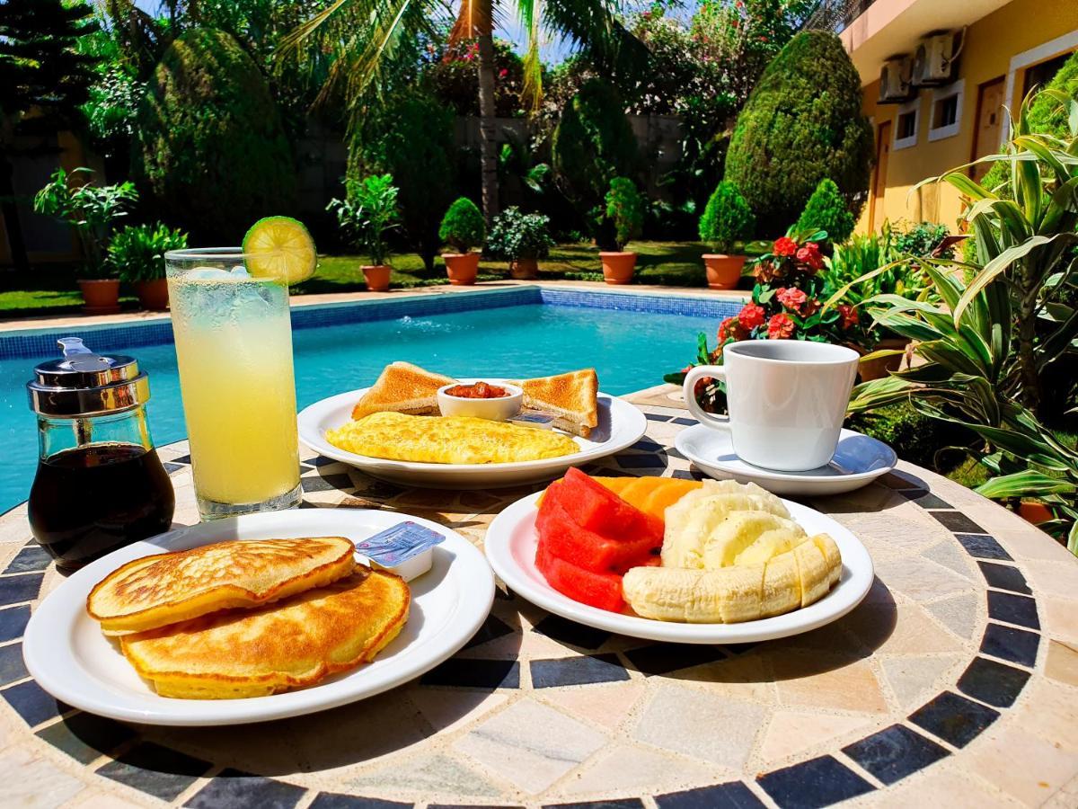 Pinos 3* Managua